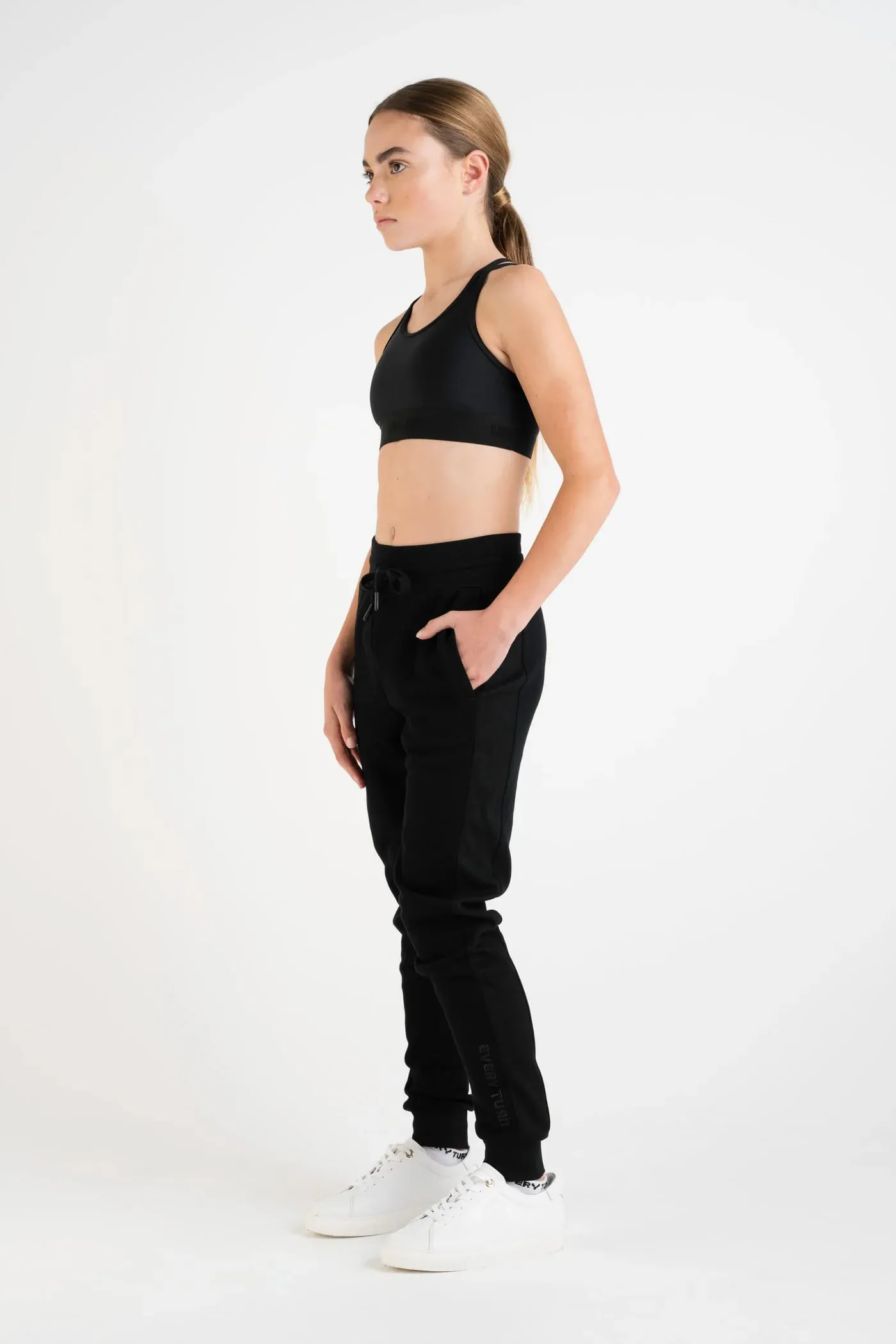 Every Turn Embrace Jogger EJ-23