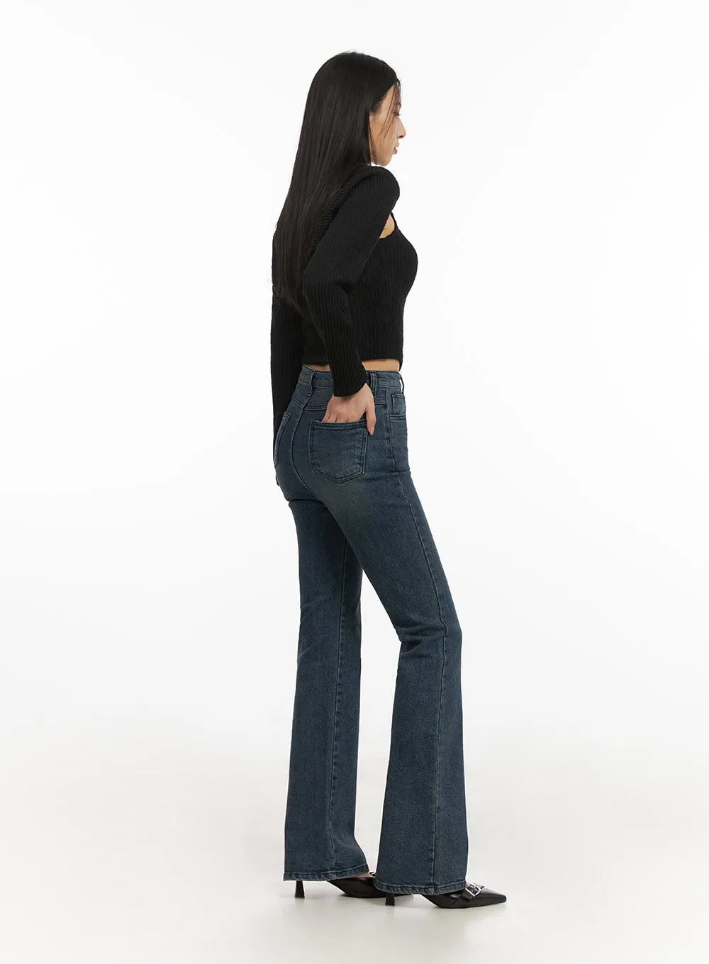 Gabriella Slim-Fit Bootcut Jeans ID431