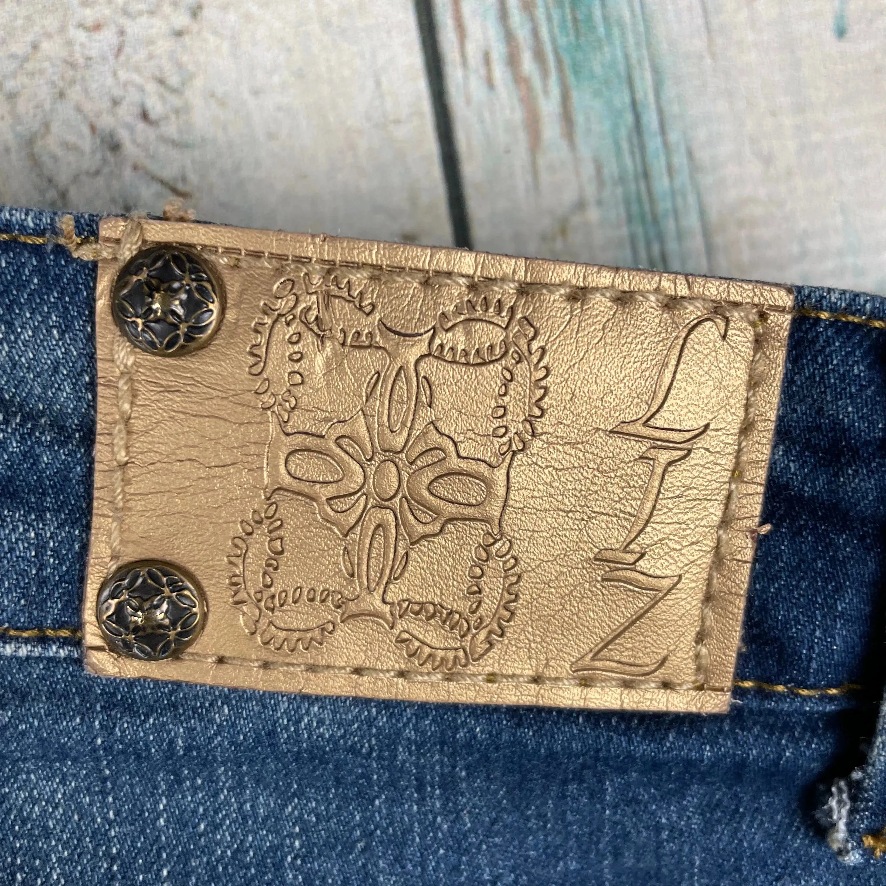 Liz Jordan Distressed Straight stretch Jeans -Size 16