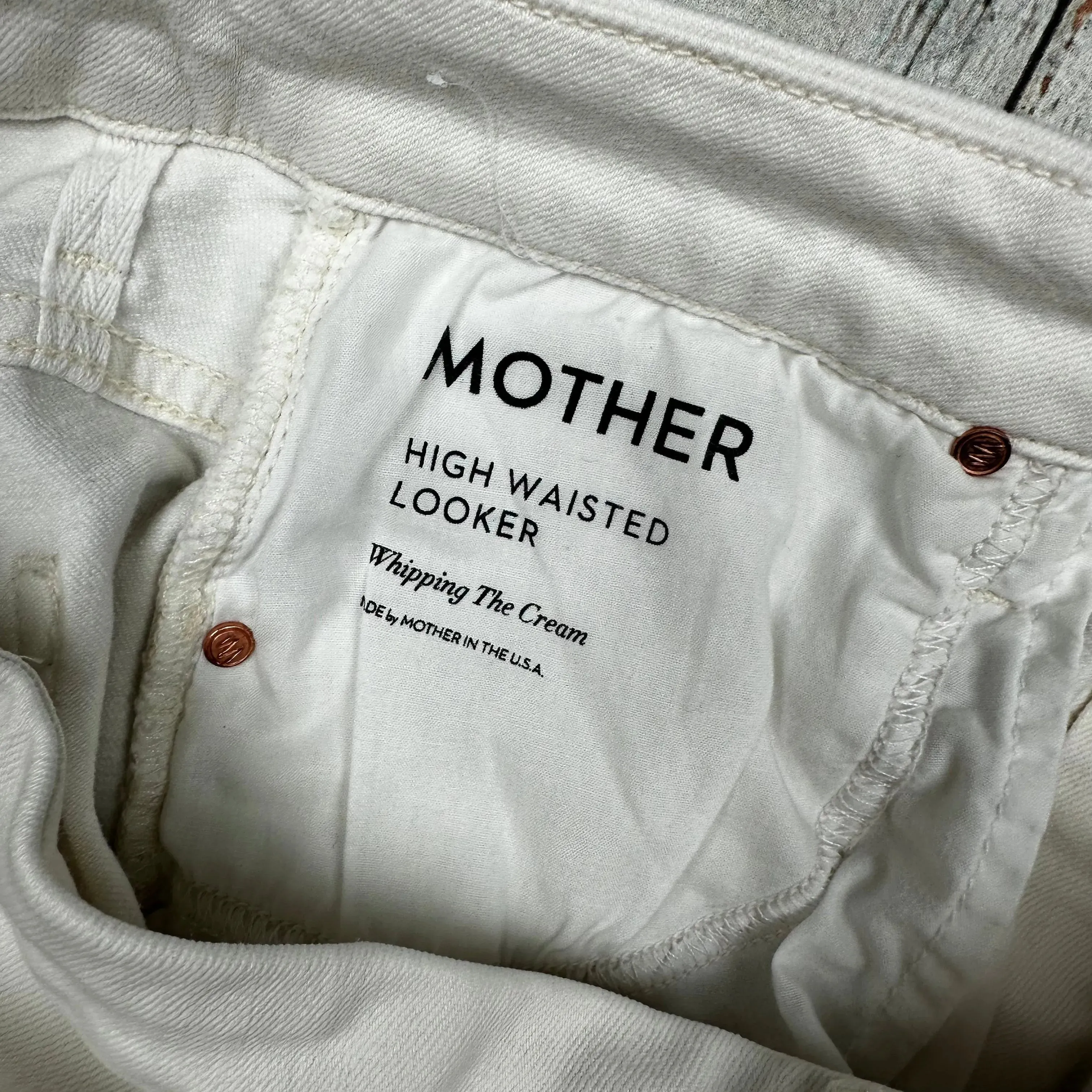Mother 'High Waisted Looker' Whipping the Cream Jeans - Size 28